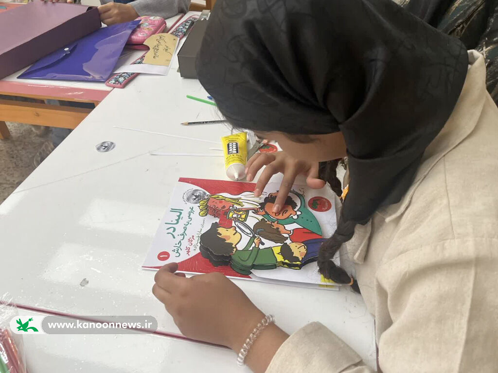 ویژهبرنامه «دو هفتا چهارده تا کتاب» در مرکز الگوی یزد برگزار شد