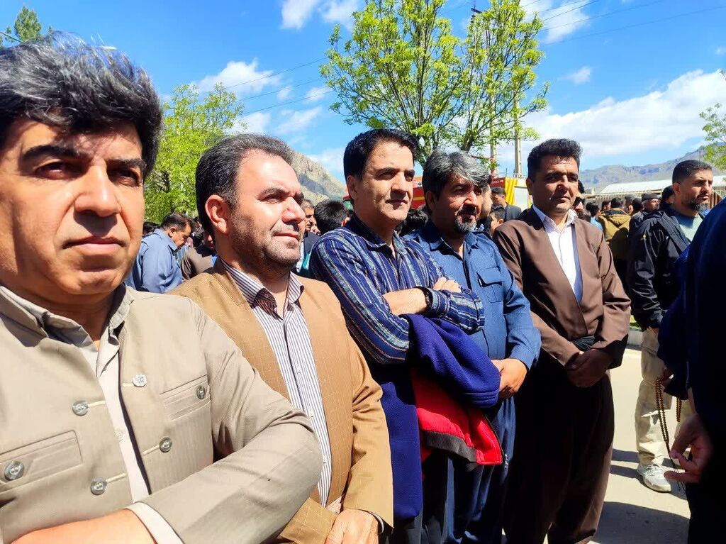 حضور کارکنان و اعضای مراکز روانسر و ثلاثباباجانی در راهپیمایی دفاع از کودکان غزه