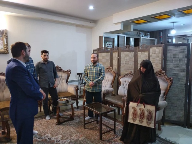 دیدار با خانواده شهید راه قدس سرلشگر پاسدار شهید محمدرضا زاهدی