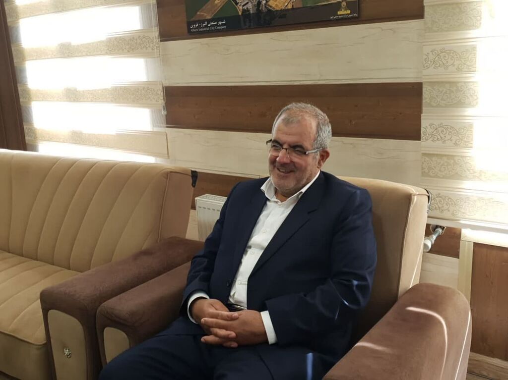 دیدار مدیرکل کانون پرورش فکری کودکان و نوجوانان استان قزوین با فرماندار البرز