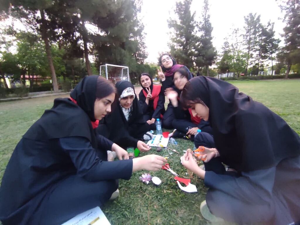 «یک روز با کانون» با دانشآموزان برگزیده جشنوارههای فرهنگی، هنری وادبی استان