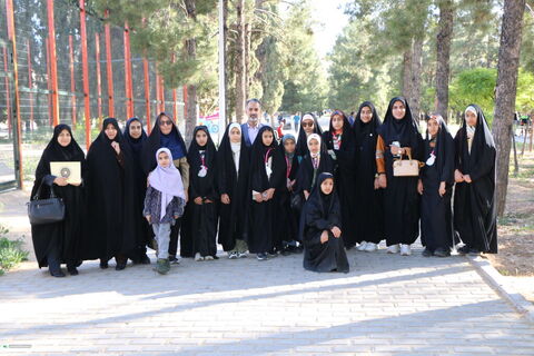 محمد خیاطزنجانی در جمع  کانونیاران فارس به سوالات آنها پاسخ داد