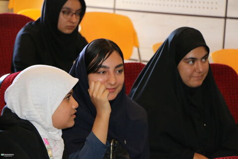 محمد خیاطزنجانی در جمع  کانونیاران فارس به سوالات آنها پاسخ داد