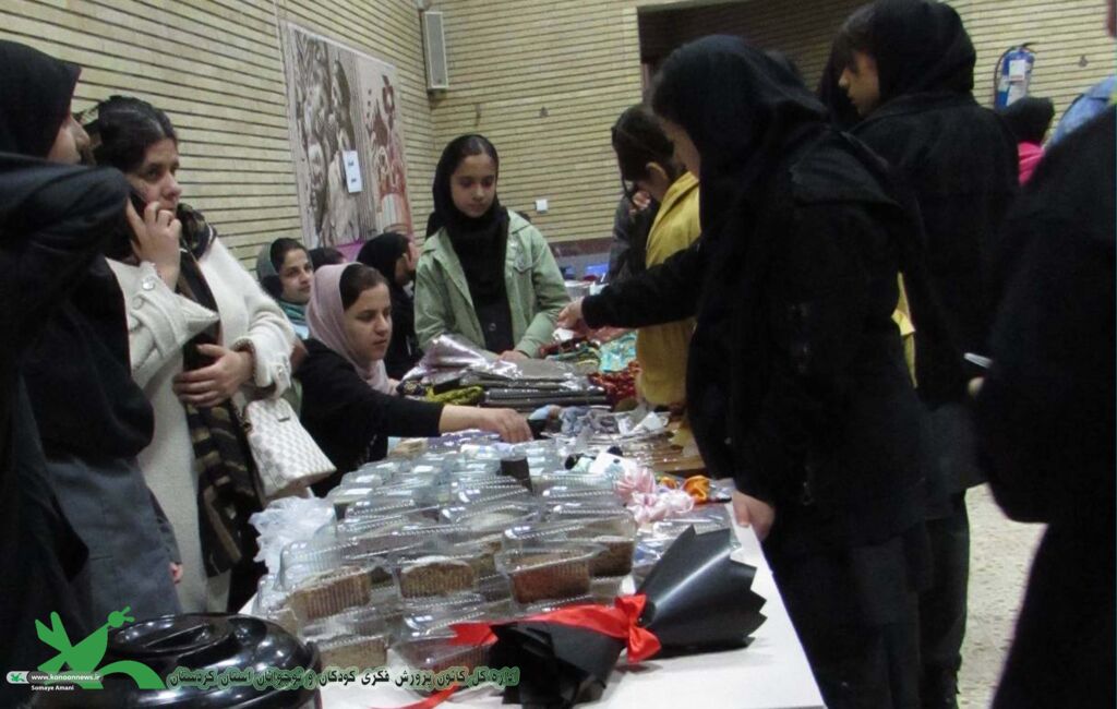 بازارچه کار آفرینی در شهرستان بانه