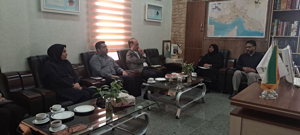 دیدار و گفتگو دستیار ارشد استاندار هرمزگان با مدیر کل کانون استان