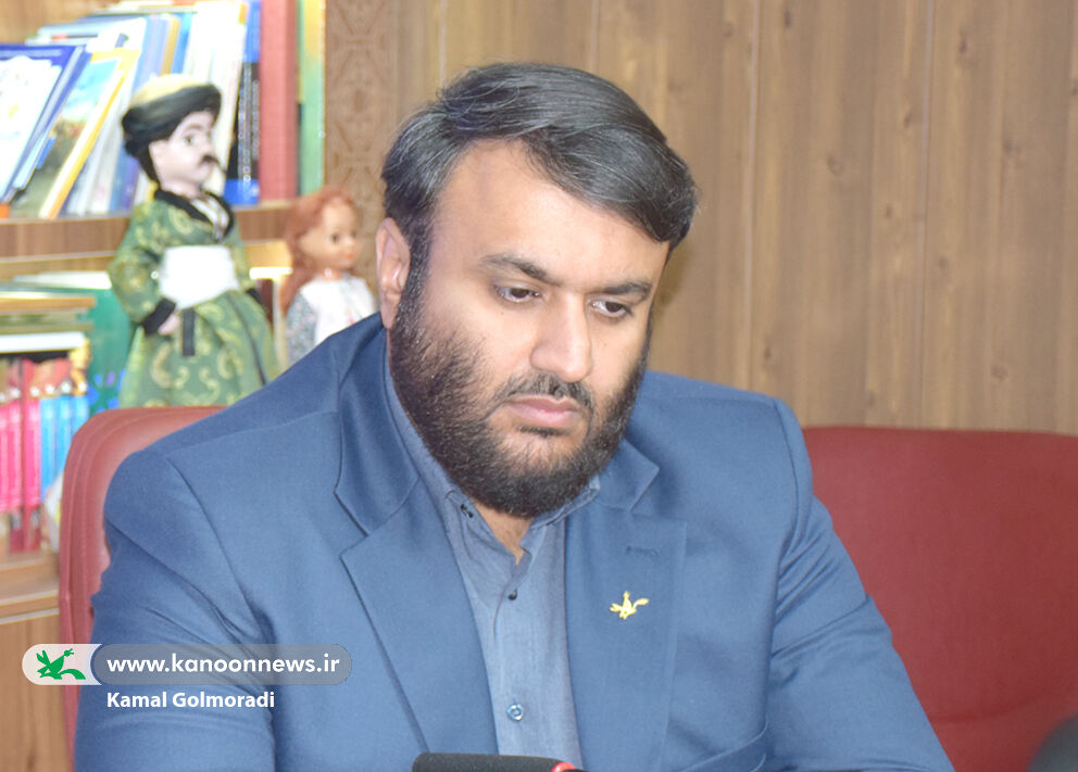 مدیرکانون زبان لرستان معرفی شد