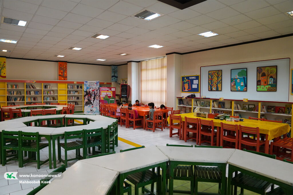 آثار جدید ناشران کودک و نوجوان در قفسه کتابخانههای کانون آثار جدید ناشران کودک و نوجوان در قفسه کتابخانههای کانون