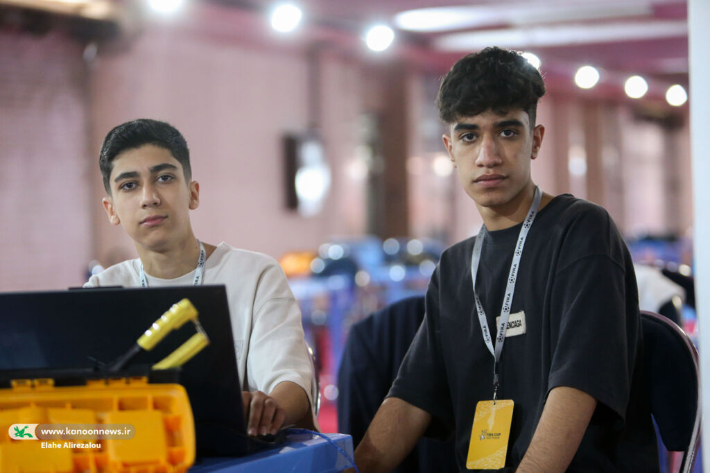 موفقیت نماینده کانون استان بوشهر در مسابقات بینالمللی رباتیک و هوش مصنوعی