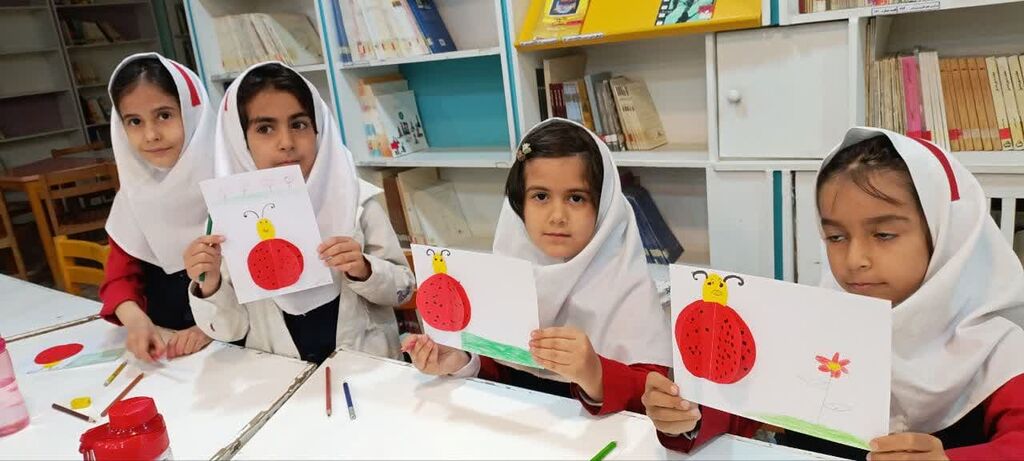 «کفشدوزک‌های کاغذی» در مرکز فرهنگی قوچان