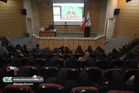 نشست صمیمانه مدیرعامل یزد