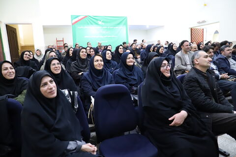 نشست مجازی مدیرعامل با کارکنان کانون پرورش فکری اردبیل