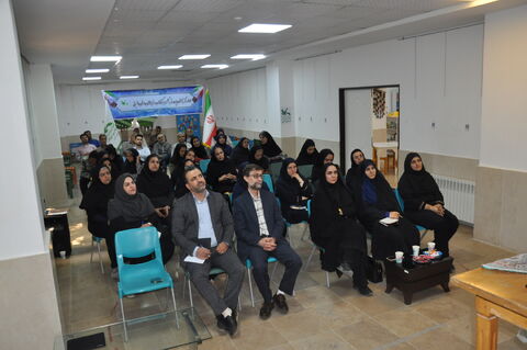 نشست مجازی مدیرعامل با کارکنان کانون پرورش فکری البرز