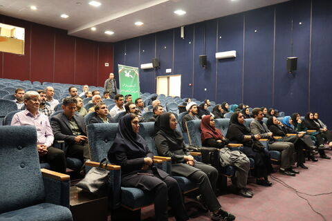 نشست مجازی مدیرعامل با کارکنان کانون پرورش فکری خراسان شمالی