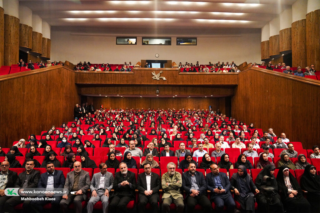 کتابخانههای پستی به مراکز ثابت الحاق شدند