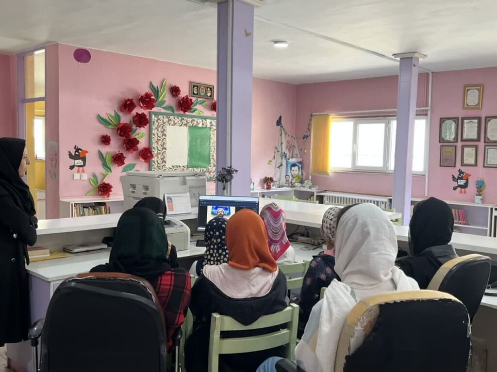 نشست تخصصی نقش نماز در زندگی