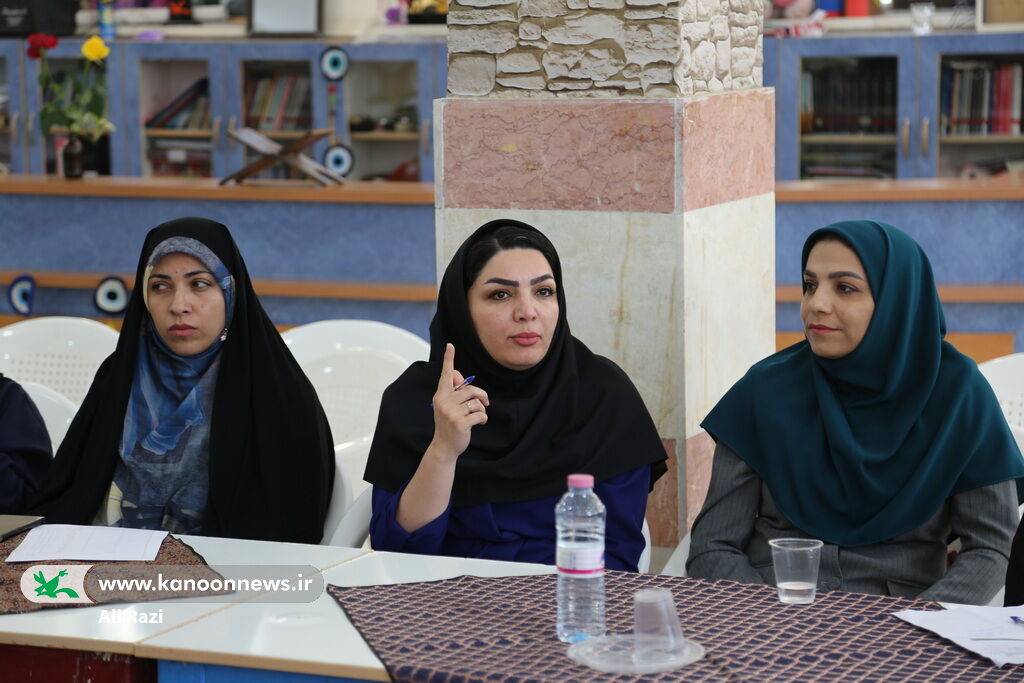 کارکنان کانون استان بوشهر گردهم آمدند