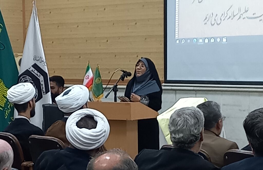 کسب رتبه نخست توسط کانون زنجان در محفل شعر نماز استان