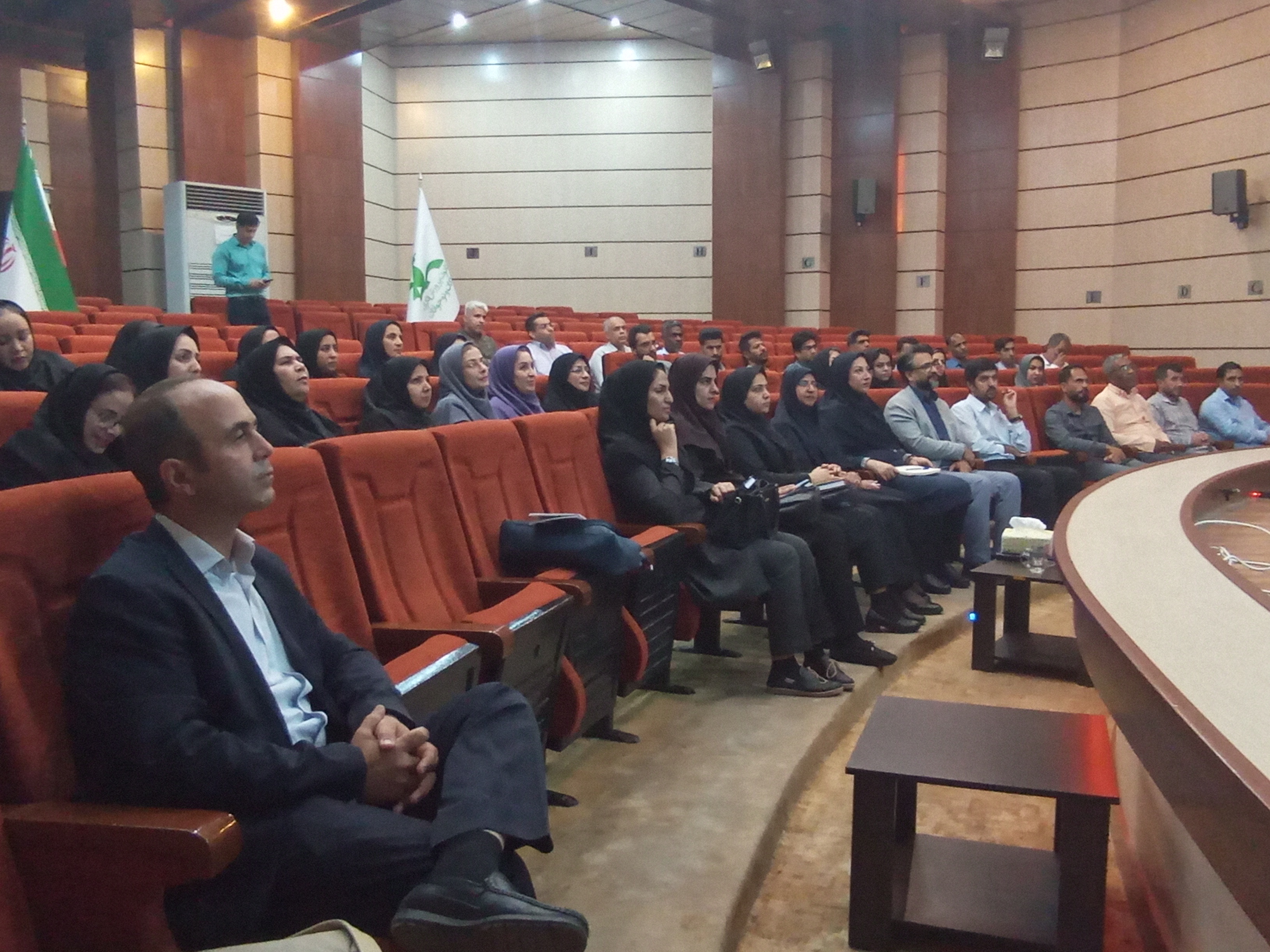 کارگاه آشنایی با زبان زندگی در مجتمع آفرینش بندرعباس برگزار شد