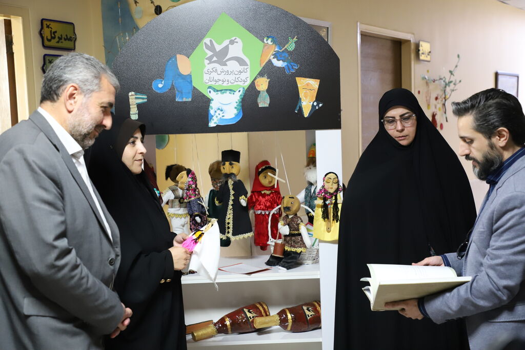 رونمایی از طرح دانشنامه «اسباب بازیهای طهران قدیم»