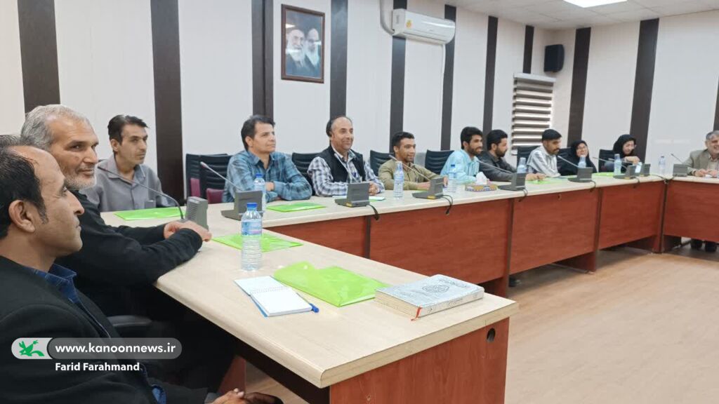 کارگاه آموزشی «آداب معاشرت و رفتار حرفهای» در کانون سیستان و بلوچستان برگزار شد