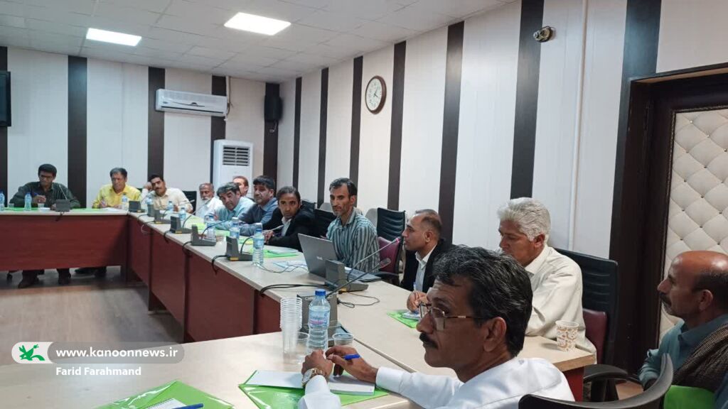 کارگاه آموزشی «آداب معاشرت و رفتار حرفهای» در کانون سیستان و بلوچستان برگزار شد