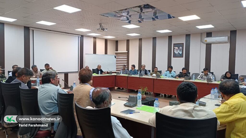 کارگاه آموزشی «آداب معاشرت و رفتار حرفهای» در کانون سیستان و بلوچستان برگزار شد