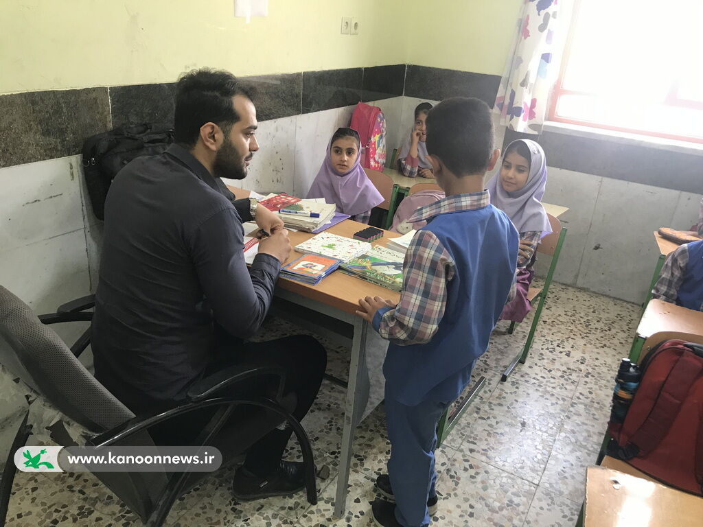 کتابخانههای سیار کانون استان بوشهر پیک امید و شادی در روستاها و مناطق کمبرخوردار