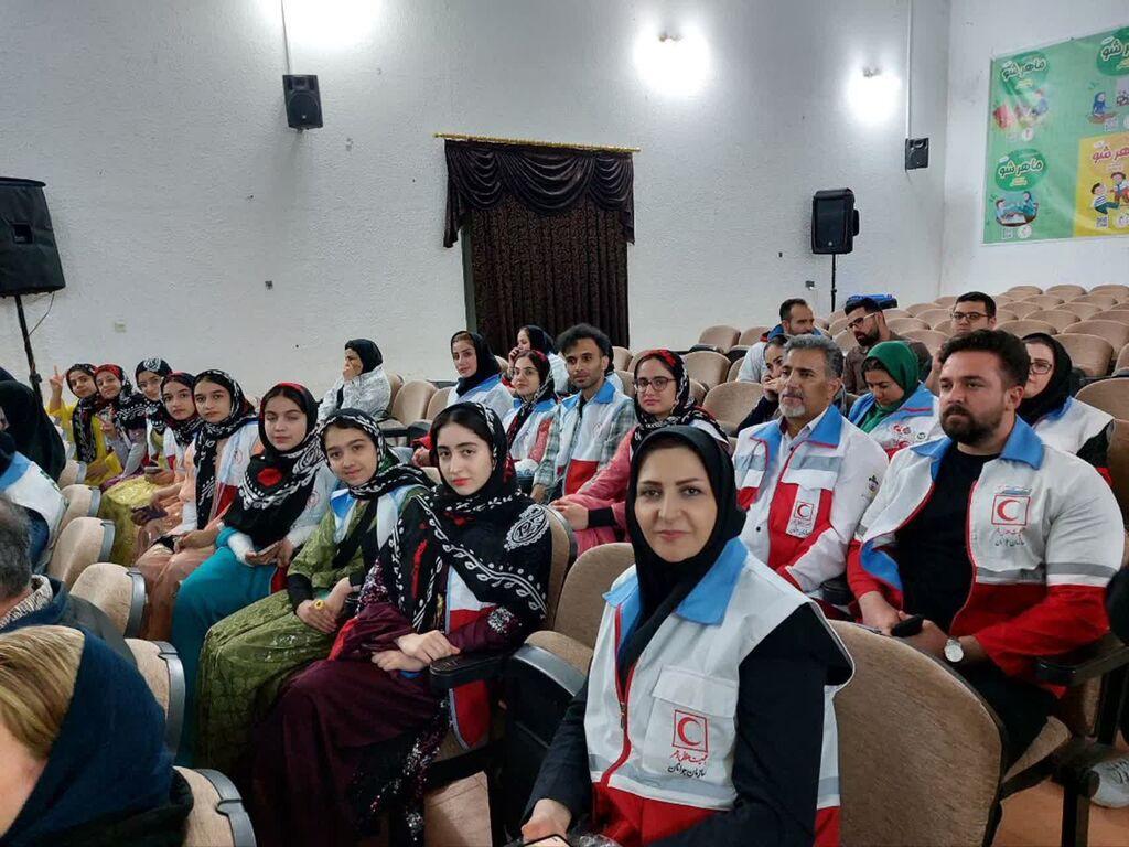 گروه سرود کانون در بخش خلاقیت و اصالت هنری رتبه برتر جشنواره آوای هلال را کسب کرد