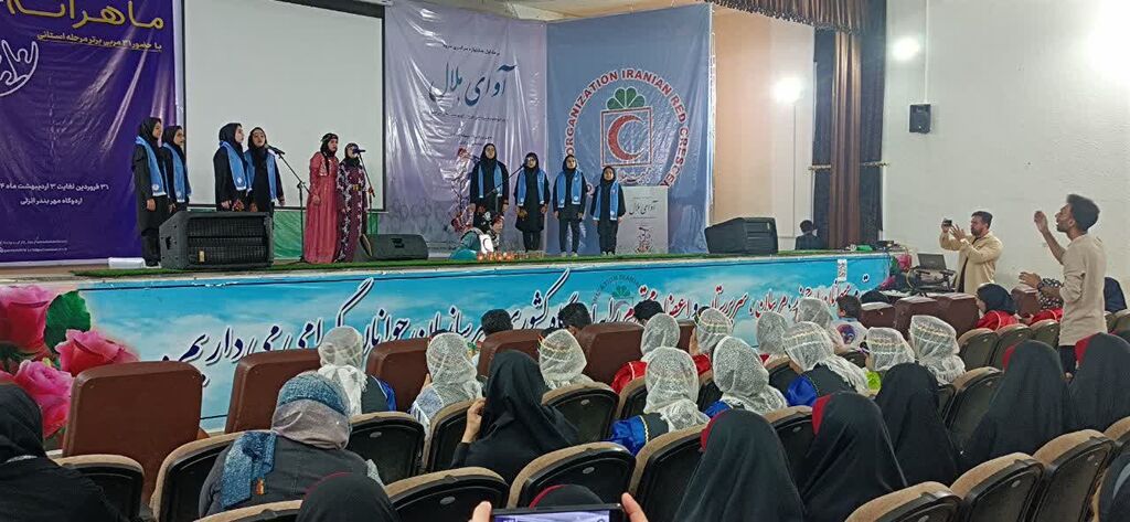 گروه سرود کانون در بخش خلاقیت و اصالت هنری رتبه برتر جشنواره آوای هلال را کسب کرد