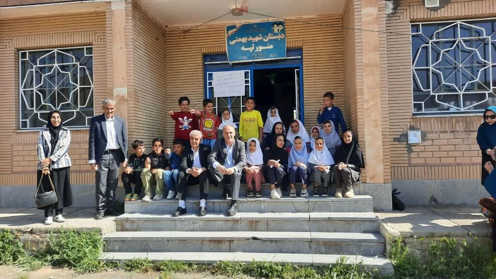 هفتاد و پنجمین پیک امید کانون با اهدای 500 جلد کتاب