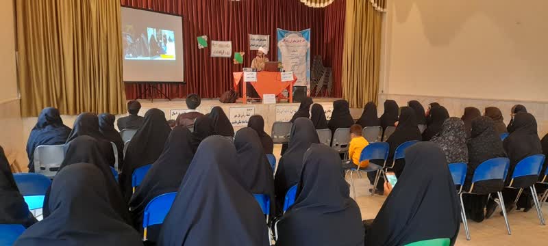 نشست تخصصی ترویج عفاف و حجاب در مراکز کانون استان مرکزی
