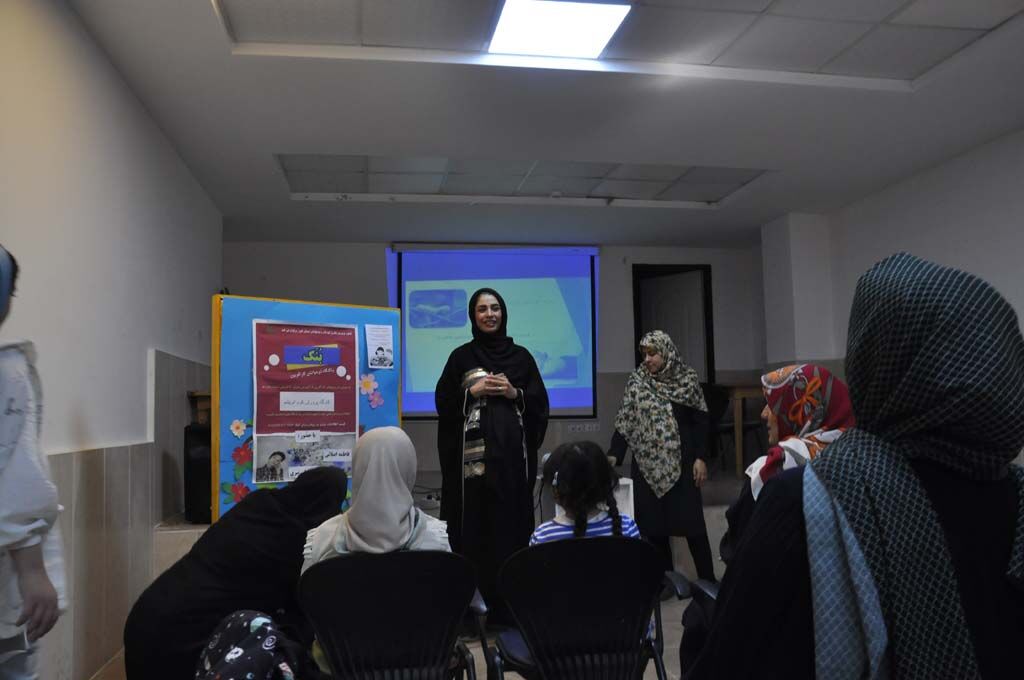 کارگاه پرورش کرم ابریشم در کانون البرز