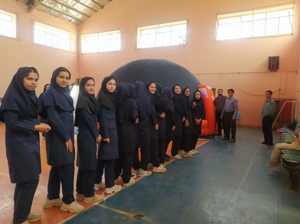 چتر آسمان‌نمای دیجیتال در آسمان مراوه‌تپه باز شد