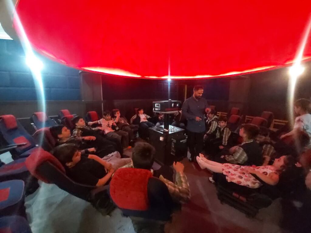 نگاهی به فعالیتهای مراکز البرز/ادامه حضور دانشآموزان در مراکز کانون