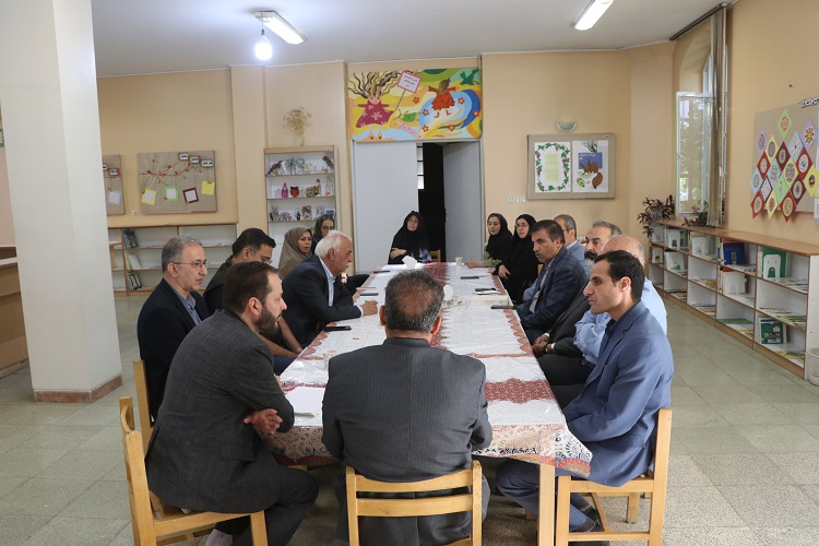 نشست هماندیشی کانون استان اصفهان با دستگاهها، ادارات و گروههای مردمنهاد