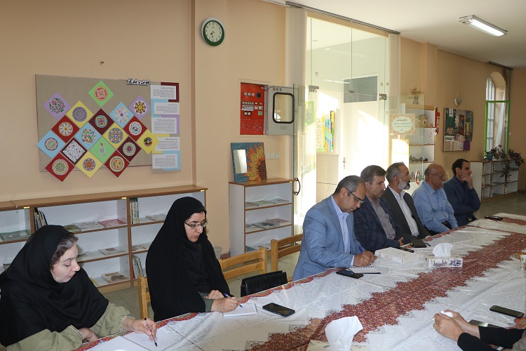 نشست هماندیشی کانون استان اصفهان با دستگاهها، ادارات و گروههای مردمنهاد