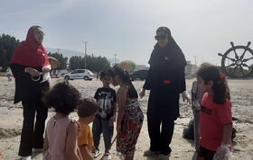 اعضا کانون عسلویه ساحل خلیج فارس را پاکسازی کردند  