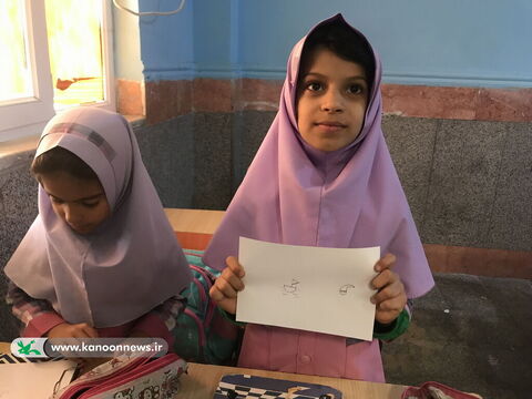 کتابخانه سیارروستایی تنگستان میهمان کودکان روستای لیلک شد