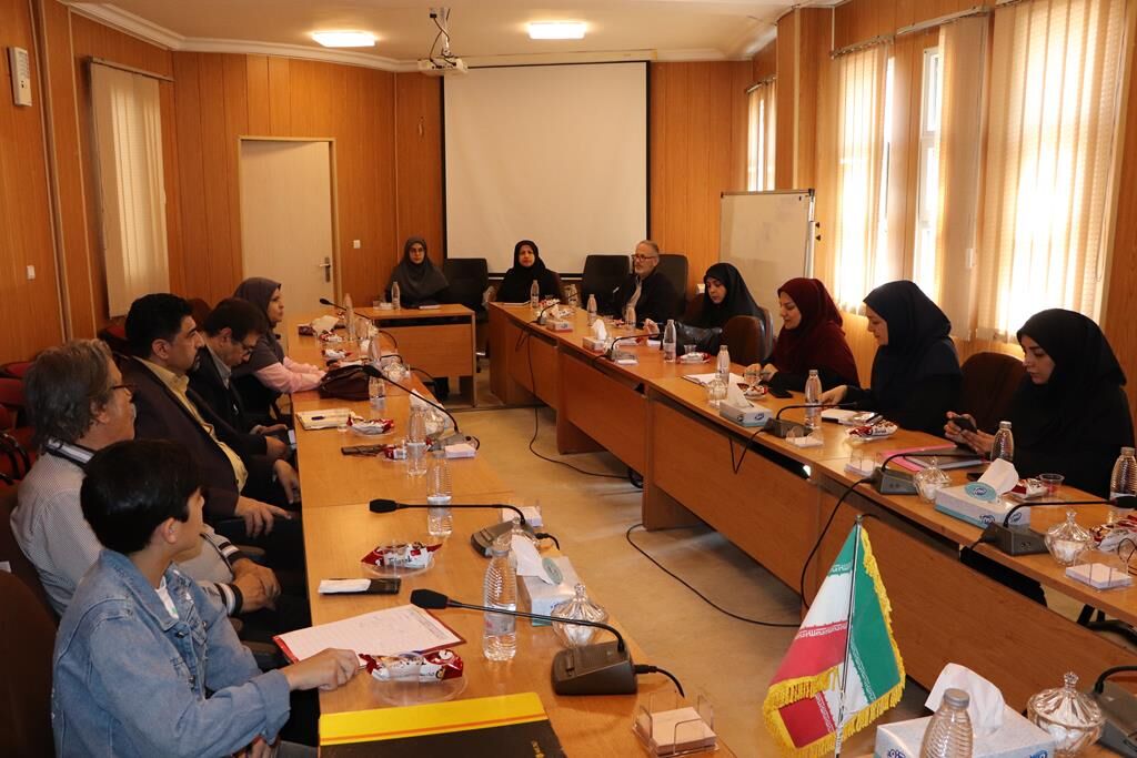 جلسه مشاوران باشگاههای ۱۶گانه کانون گلستان تشکیل شد