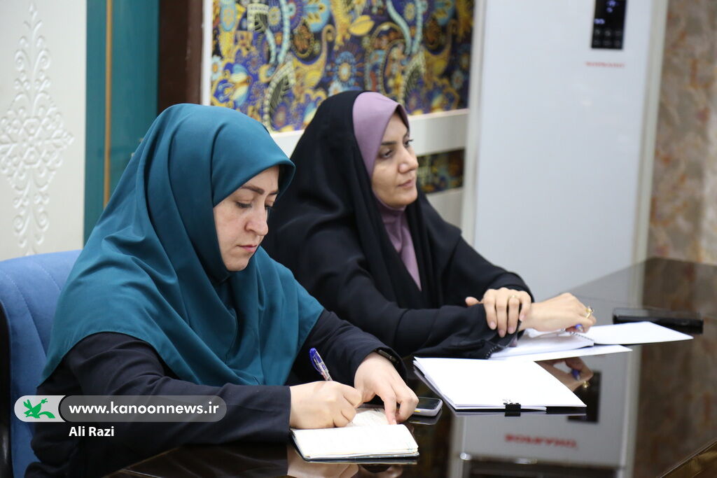 گسترش همکاریهای فرهنگی میان کانون پرورش فکری و پایگاه ششم شکاری بوشهر