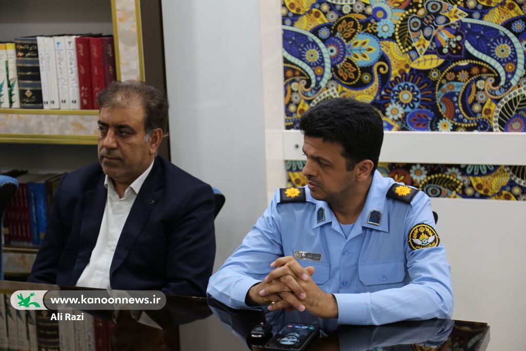 گسترش همکاریهای فرهنگی میان کانون پرورش فکری و پایگاه ششم شکاری بوشهر