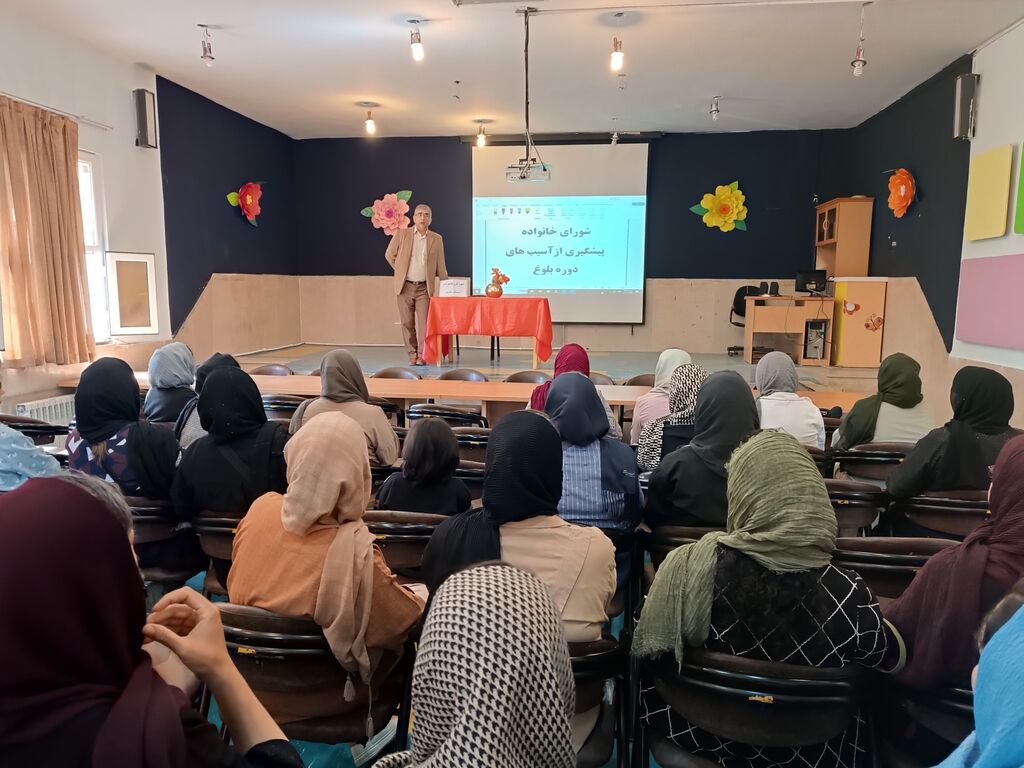 ویژه برنامههای اردیبهشتی در مراکز فرهنگی و هنری کانون استان قزوین