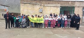 پیک امید مرکز سنقر میهمان دانش‌آموزان روستای سلطان‌طاهر شد