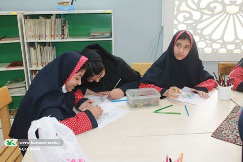 برگزاری ویژه برنامه روز دختر و روز ملی خلیج فارس در کانون پرورش فکری اهواز