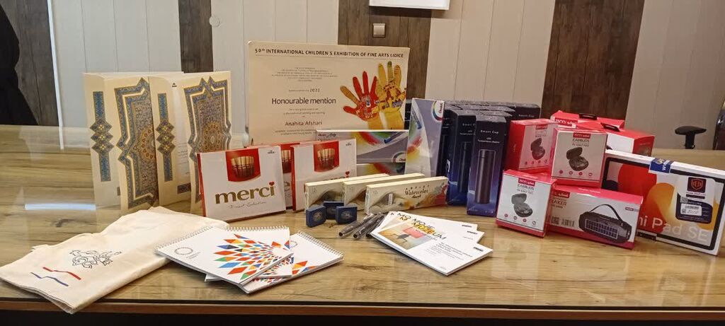 جوایز مسابقات ملی و بینالمللی اعضای کانون همدان رسید