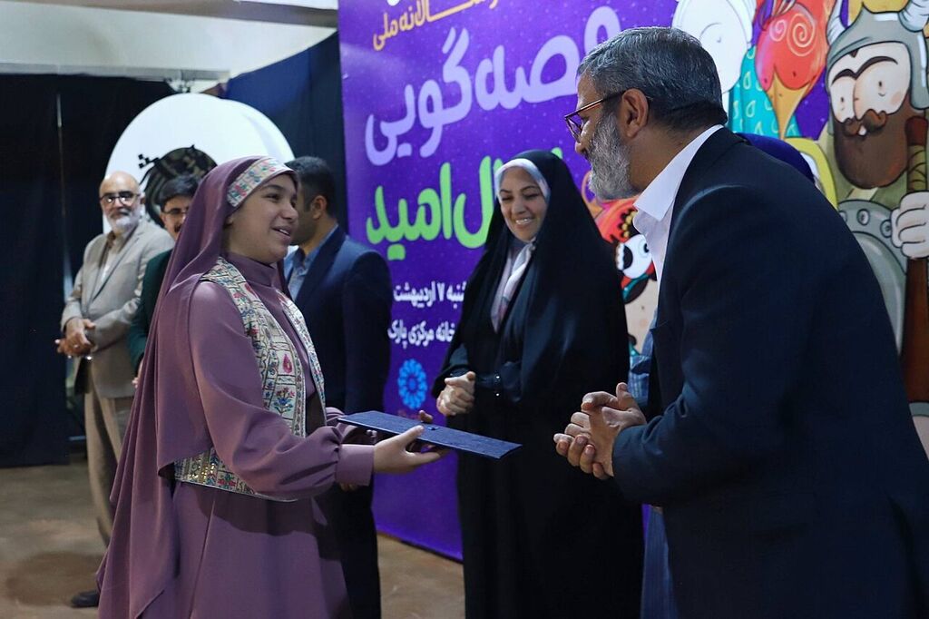 کارشناس و اعضای کانون استان تهران در لیست برگزیدگان جشنواره قصهگویی نهال امید