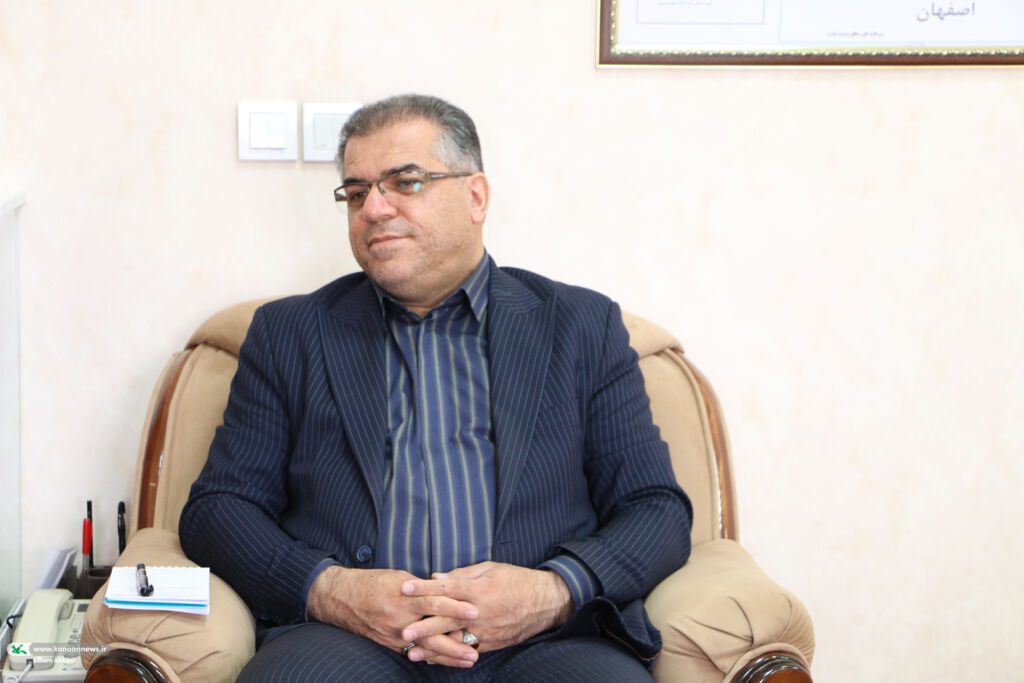 معاون سیاسی.سمنان سرمایهگذاری در حوزه کودک و نوجوان، تضمین آینده است