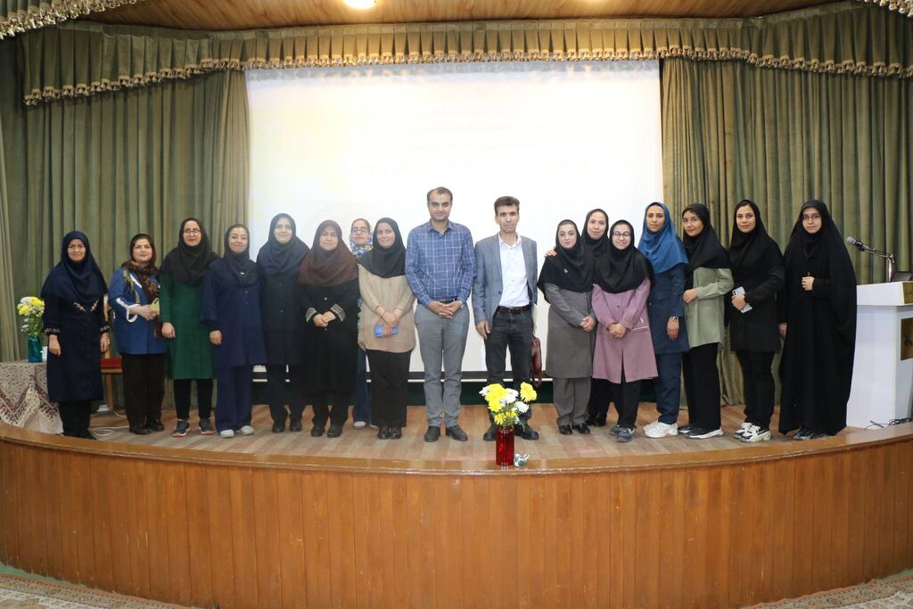 ظرفیتهای  تربیتی «گلستان سعدی» برای یادگیری کودکان در کانون فارس بررسی شد