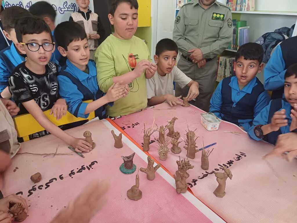 اجرای برنامه " آسمان شب" در مراکز فرهنگی- هنری کانون همدان