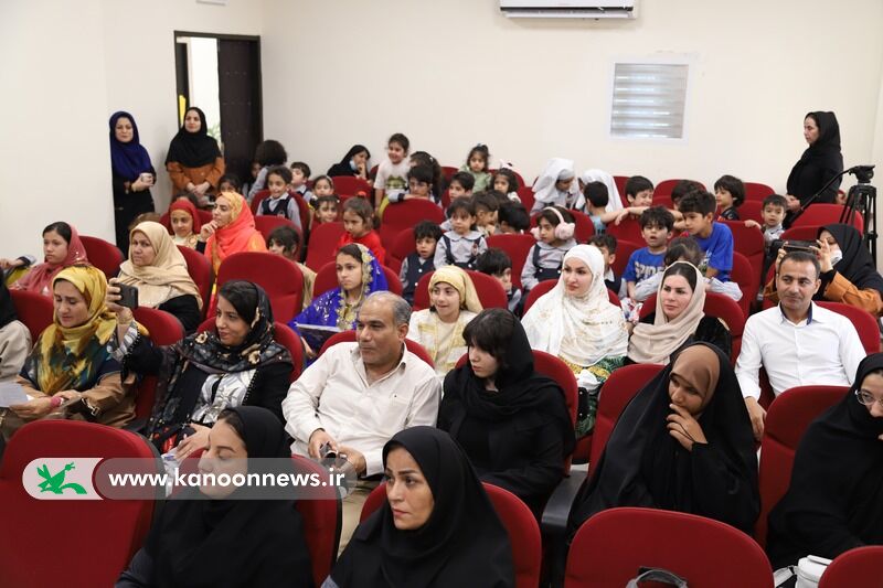 مربی کانون استان بوشهر  برگزیده ی جشنواره قصهگویی نهال امید شد